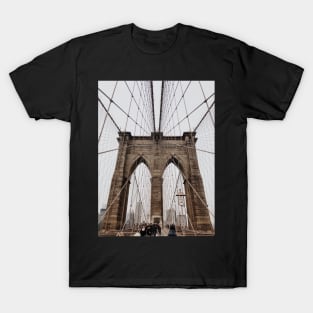 Vintage Brooklyn Bridge - NYC T-Shirt